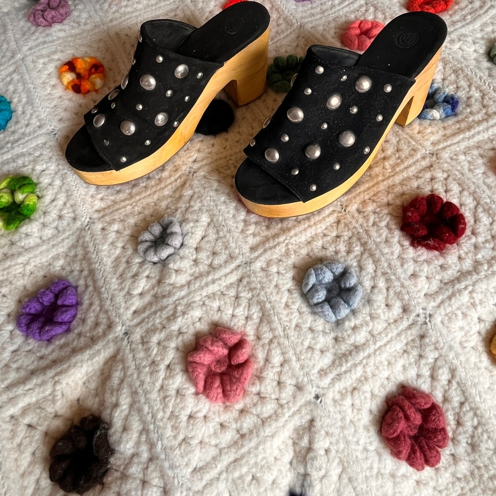 Urban Outfitters Clogs